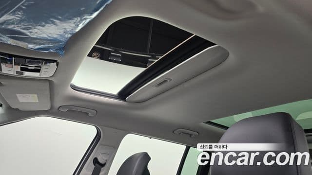 Hyundai Santa Fe 2024 — Photo 11/36