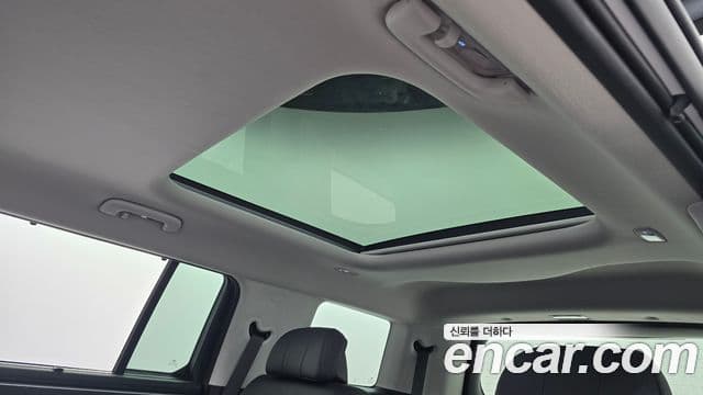 Hyundai Santa Fe 2024 — Photo 6/36