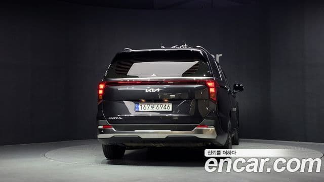 Kia Carnival 2023 — Фото 4/20