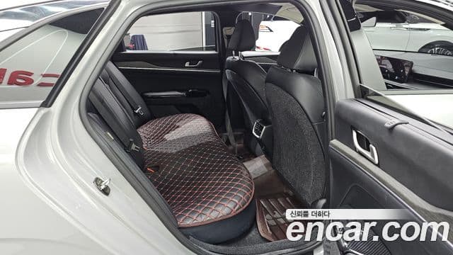 Kia K5 2024 — Şəkil 12/20