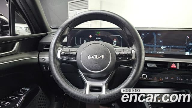 Kia K5 2024 — Şəkil 13/20