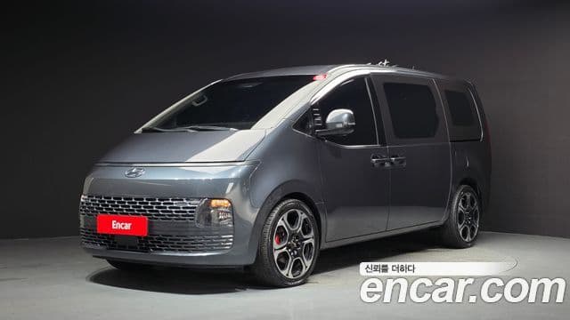 Hyundai Staria 2022 — Фото 1/20