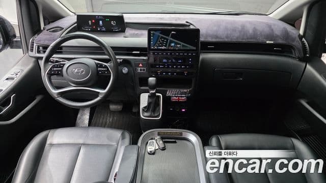 Hyundai Staria 2022 — Фото 7/20