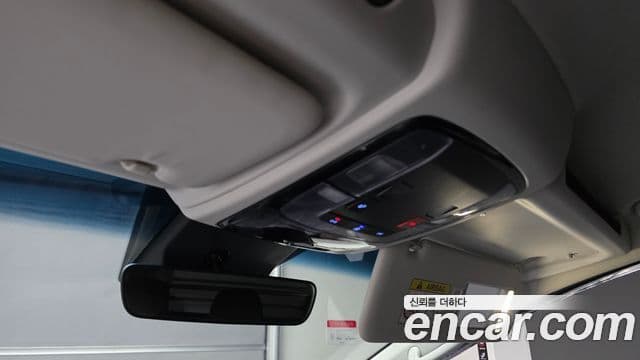 Hyundai Staria 2022 — Фото 18/20