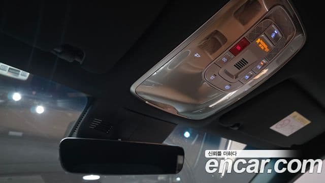 Genesis GV70 2021 — ფოტო 20/20