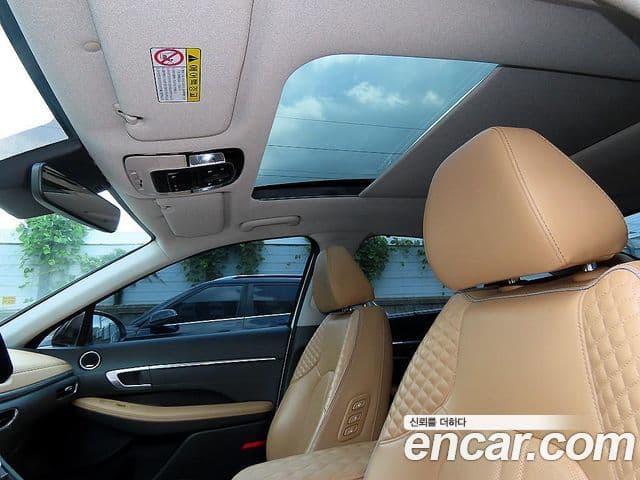 Hyundai Sonata 2019 — ფოტო 16/20