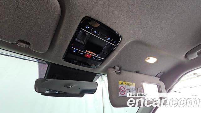 Hyundai Santa Fe 2024 — ფოტო 17/20