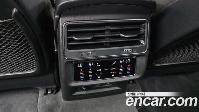 Audi Q7 2025 — ფოტო 18/20