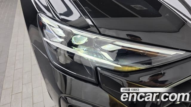 Audi Q8 2025 — Photo 31/34