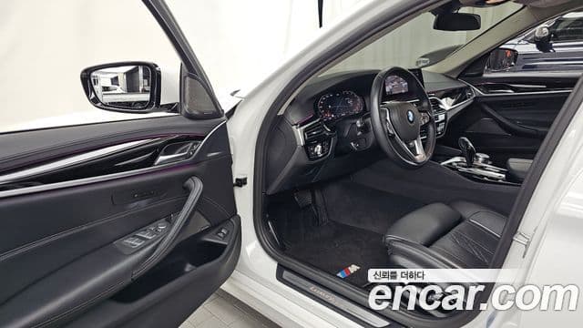 BMW 5 Series 2020 — Şəkil 10/20