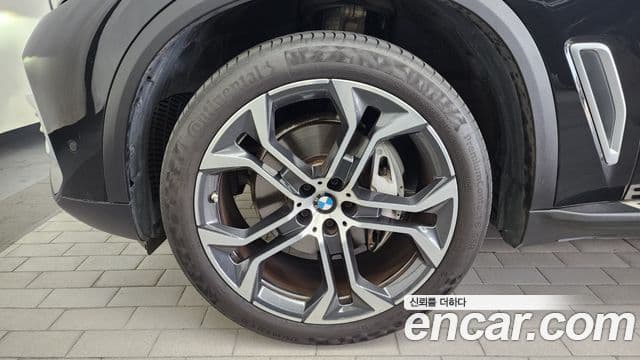 BMW X5 2023 — ფოტო 5/20