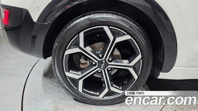 Kia Niro 2022 — ფოტო 5/20