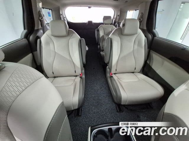 Kia Carnival 2024 — Фото 11/20