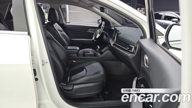 Kia Sportage 2022 — Şəkil 11/20
