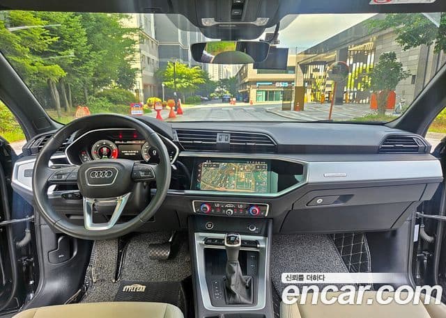 Audi Q3 2022 — Photo 11/20