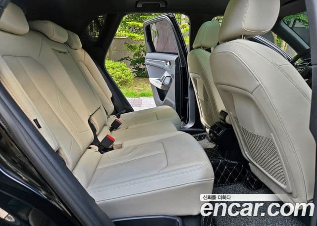 Audi Q3 2022 — Photo 9/20