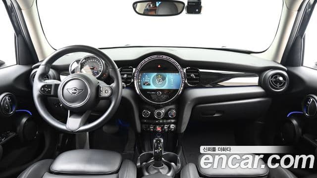 Mini Cooper 2022 — фото 6 из 20