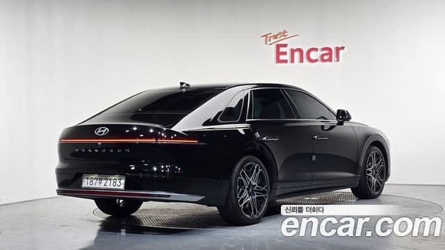 Hyundai Grandeur 2024 — ფოტო 2/20