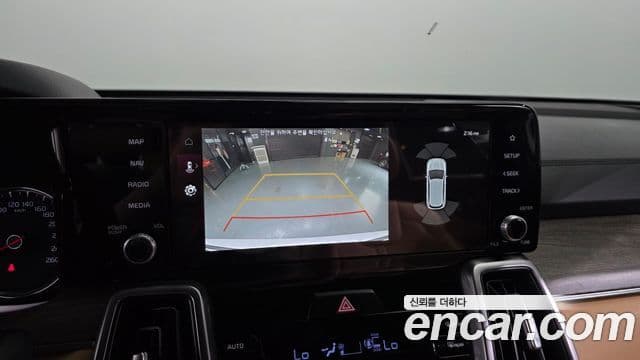 Kia Sorento 2021 — Photo 2/38