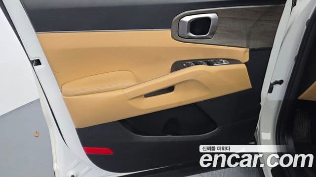Kia Sorento 2021 — Photo 12/38