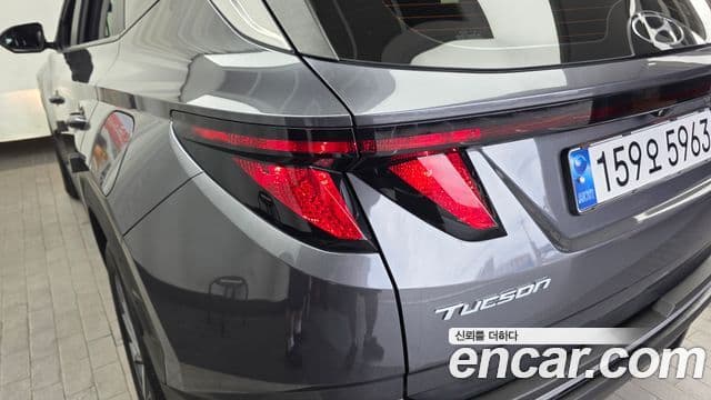 Hyundai Tucson Hybrid 2023 — Şəkil 16/31