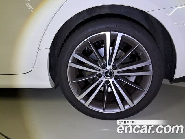 Mercedes-Benz CLS-Class 2019 — ფოტო 15/20