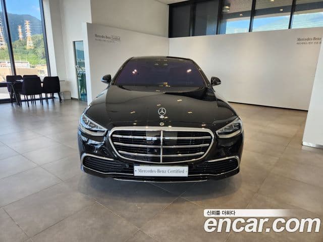 Mercedes-Benz S-Class 2025 — Photo 19/20