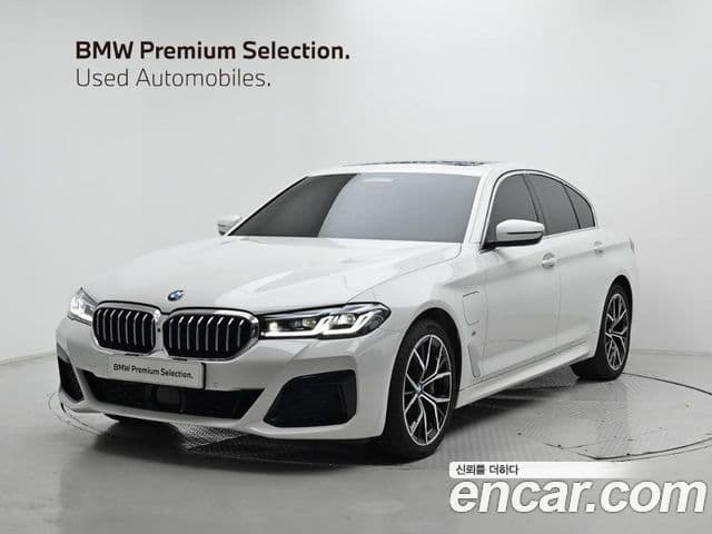 BMW 5 Series 2021 — ფოტო 10/20