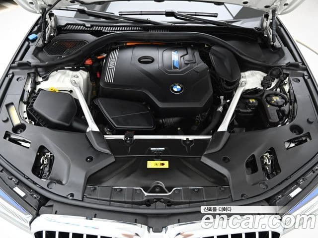 BMW 5 Series 2021 — ფოტო 5/20