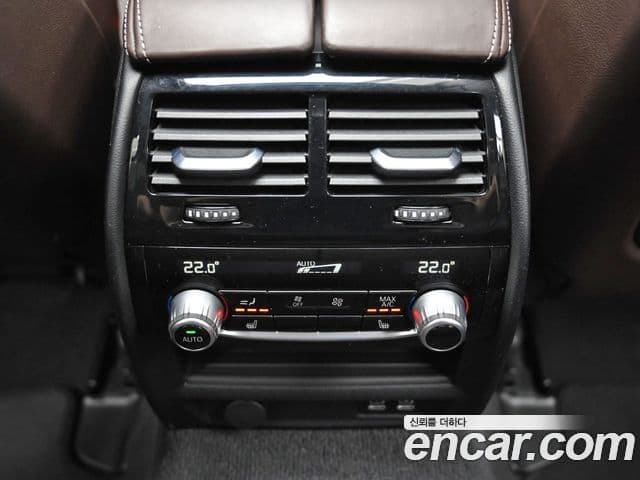 BMW 5 Series 2021 — ფოტო 16/20