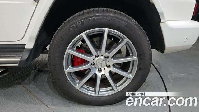 Mercedes-Benz G-Class 2021 — Photo 33/34