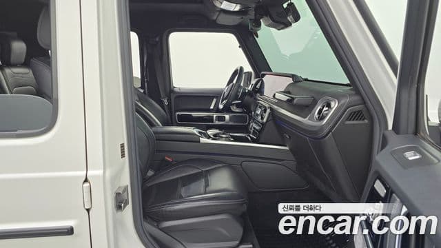 Mercedes-Benz G-Class 2021 — Photo 26/34