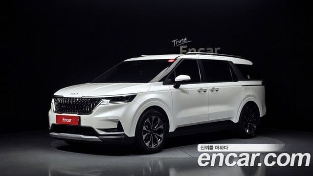 Kia Carnival 2023 — Şəkil 9/20