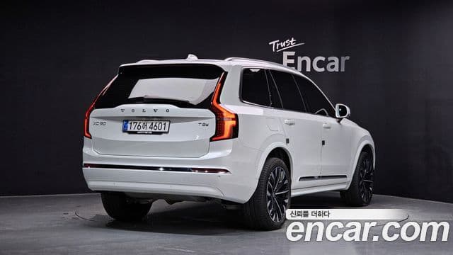 Volvo XC90 2025 — ფოტო 2/20