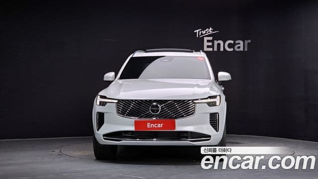 Volvo XC90 2025 — ფოტო 3/20