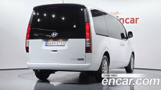 Hyundai Staria 2024 — Şəkil 2/20
