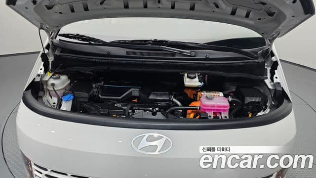 Hyundai Staria 2024 — Şəkil 6/20
