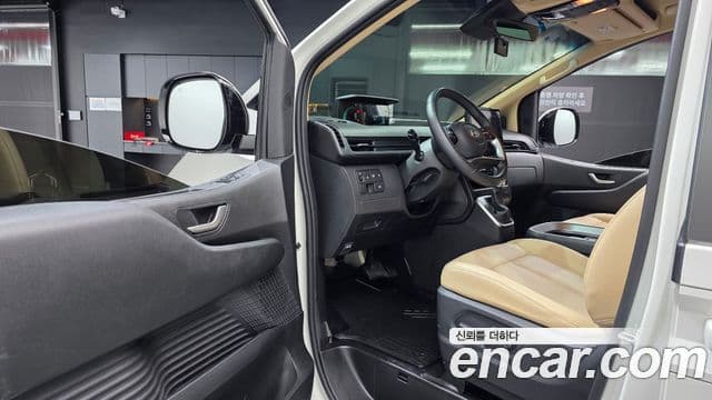 Hyundai Staria 2024 — Şəkil 10/20
