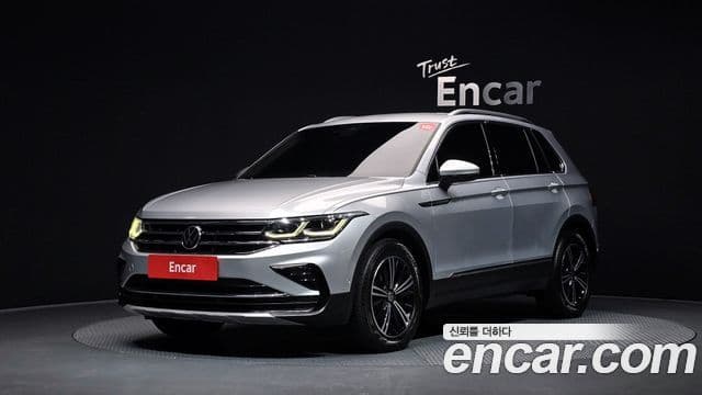 Volkswagen Tiguan 2022 — ფოტო 1/20