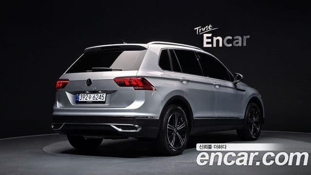 Volkswagen Tiguan 2022 — ფოტო 2/20