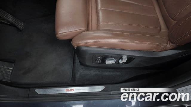 BMW X5 2019 — Photo 26/32
