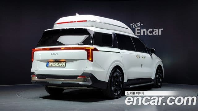 Kia Carnival 2024 — ფოტო 2/20