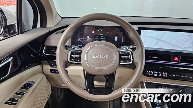 Kia Carnival 2024 — ფოტო 13/20