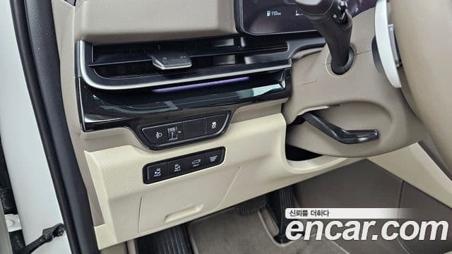 Kia Carnival 2024 — ფოტო 16/20