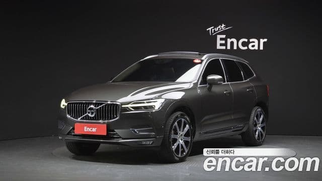 Volvo XC60 2019 — ფოტო 1/20