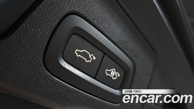 Volvo XC60 2019 — ფოტო 20/20