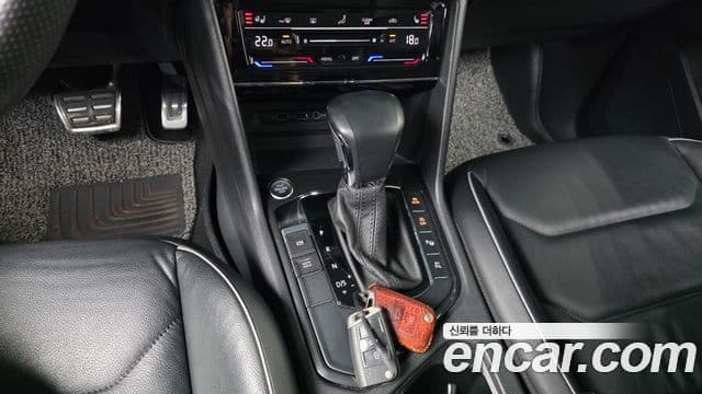 Volkswagen Tiguan Allspace 2018 — Фото 8/20
