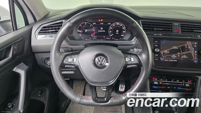 Volkswagen Tiguan Allspace 2018 — Фото 12/20