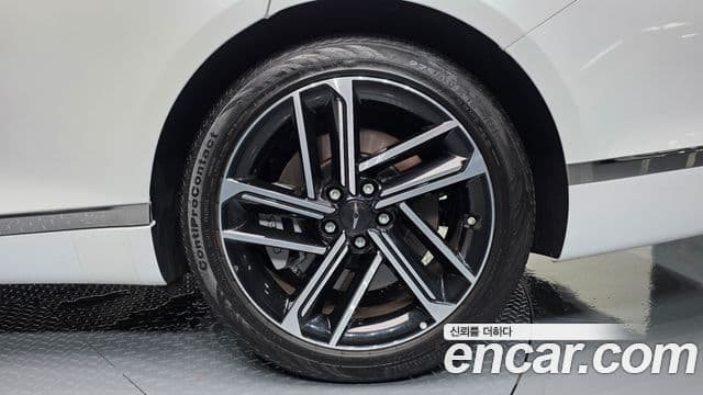 Genesis G80 2024 — Photo 11/34