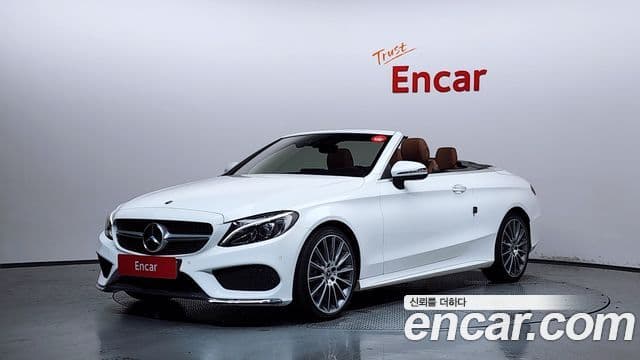 Mercedes-Benz C-Class 2018 — ფოტო 1/20